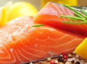 Ученые опровергли полезные свойства красной рыбы для здоровья