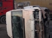 Под Харьковом битком набитый автобус попал в ДТП: много пострадавших (фото)