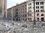 Подвергшийся обюстрелу центр Харькова