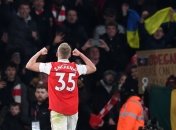 Александр Зинченко в матче с МЮ