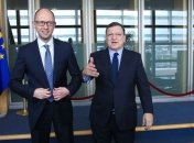 Яценюк хочет, чтобы РФ прекратила использовать газ как новый тип оружия