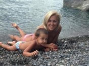 Летний отдых с Яной Клочковой: крымские пляжи и полезная галька (фото)