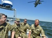 Порошенко о морской пехоте: С такими казаками мы преодолеем агрессора