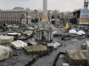 На Майдане провели "чистку рядов" и ввели "сухой закон"