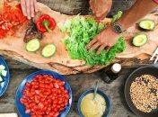 Марина Боржемская рассказала, как приготовить постный салат и грибы  