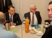 Президент и оппозиция почти договорились о мирном урегулировании кризиса