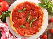 Красивая и яркая, для праздничного стола