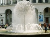 Злоумышленники испачкали все фонтаны на Майдане