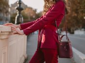 Мода на сумки 2023 года вернула к жизни два формата