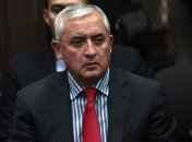 Подавший в отставку президент Гватемалы предстал перед судом