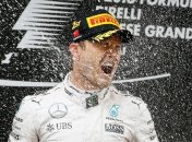 Чемпион Формулы-1 завершил карьеру