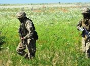 На Донбассе 12 вражеских обстрелов, двое военных ранены