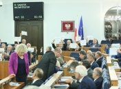 Сенат Польши одобрил судебную реформу, несмотря на протесты