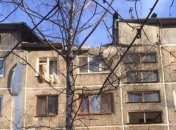 Обстрелы боевиков повредили дома в жилом секторе