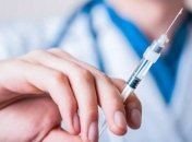 Вакцинация в Украине станет обязательной для педагогов и госслужащих