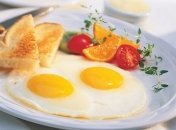 Медики объяснили, для чего нужно ежедневно съедать по два яйца
