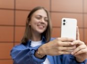 Чехол на телефон должен быть из определенных материалов