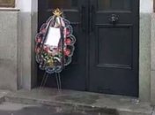 Отмена 8 марта: Вятровича пугают похоронным венком