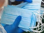 США заморожує поставки медичних засобів захисту закордон