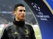 Лидер Ювентуса Роналду показал, как проводит отпуск