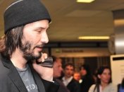 Актера Киану Ривза застукали в метро (Видео)