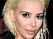 Ким Кардашян шокировала не только прической, но и нарядом 