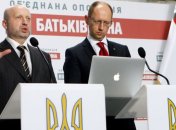 Яценюк и Турчинов заинтересованы в заключении Тимошенко