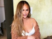 Жена Джона Ледженда шокировала фанатов признанием, что больше никогда не станет мамой