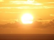 Астрономы опубликовали фото "улыбающегося" Солнца