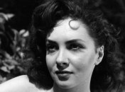 90-летняя актриса Джина Лоллобриджида получила звезду на "Аллее славы"