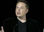 "Мы никогда не были близки": Илон Маск отрицает "тройничок" с Эмбер Херд и Карой Делевинь