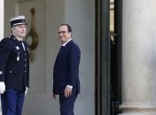 Сотрудников Елисейского дворца уволят из-за личных фото Олланда