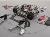 Toyota представила сборный игрушечный электрокар