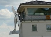 В Германии самолет врезался в диспетчерскую вышку