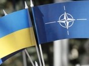 Стало известно, сколько украинцев поддерживают вступление в ЕС и НАТО 