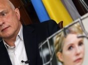 Муж Тимошенко подарил нардепам диски с библейскими текстами