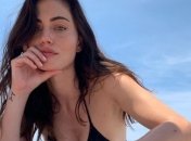 Фиби Тонкин из сериала "Древние" показала своего нового бойфренда