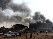 В Пакистане взорвался нефтяной танкер, погибли 10 человек