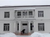 Воспитательница детсада раздавала подзатыльники и заклеивала детям рот скотчем: детали происшествия в Луцке