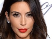 Ким Кардашьян обнажилась до бикини, когда играла в теннис 