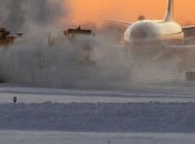 Самолет Медведева не смог приземлиться в Москве