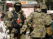 Террористы напали на грузовую колонну силовиков и обстреляли 4 блокпоста