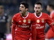 СМИ: ПСЖ выиграл гонку за форварда "Бенфики"