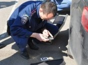 На парковке супермаркета из авто украли миллион