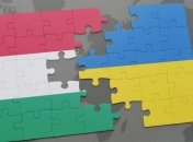 Пели молитву: в посольстве Венгрии оправдались за инцидент с депутатами в Закарпатье