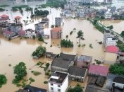 Паводки у Китаї: евакуювали 230 тисяч осіб