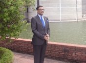 Министр выложил в Facebook альбом из 10 тысяч однообразных фото и стал звездой сети