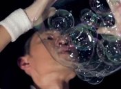 Мыльная магия: неповторимое шоу от китайского артиста (Видео)