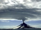 В Індонезії вдруге за місяць прокинувся вулкан Мерапі