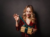 Задобрити Дракона у новорічну ніч 2024 можна образом у червоних відтінках